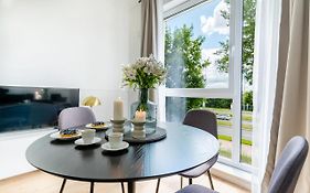 JEZIORO UKIEL Apartament Premium